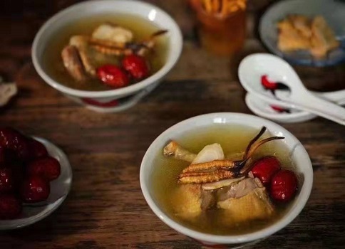 女人吃了冬蟲夏草有什么好處呢？要看怎么吃了