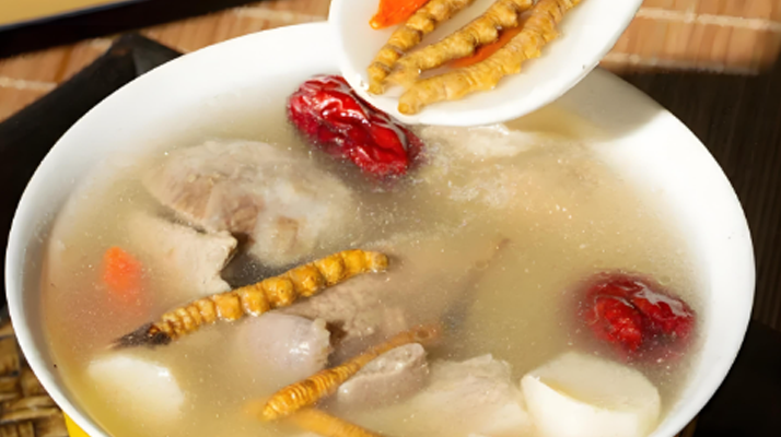 鴨子冬蟲(chóng)夏草花怎么煲湯？鮮香滋補(bǔ)教程來(lái)了