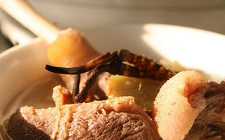 怎么燉冬蟲夏草湯好喝？掌握 3 個(gè)關(guān)鍵，湯鮮營(yíng)養(yǎng)不浪費(fèi)